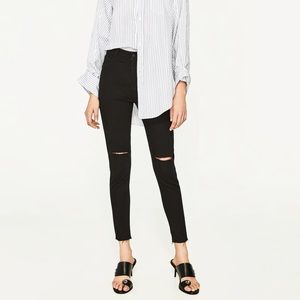 🌟ZARA SKINNY BLACK RIPPED BIKER JEANS WITH HEM🌟